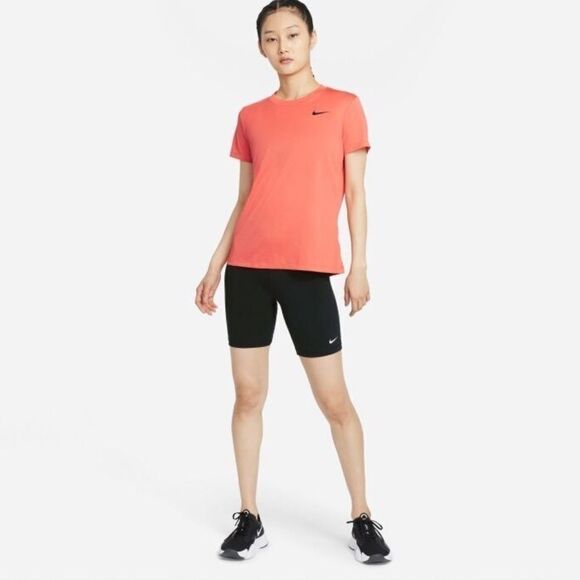Nike Women Dry Legend T-Shirt Orange
magic ember - Picture 11 of 15